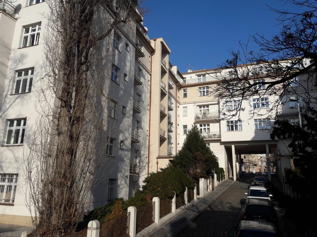 Vinohrady Garden Apartment